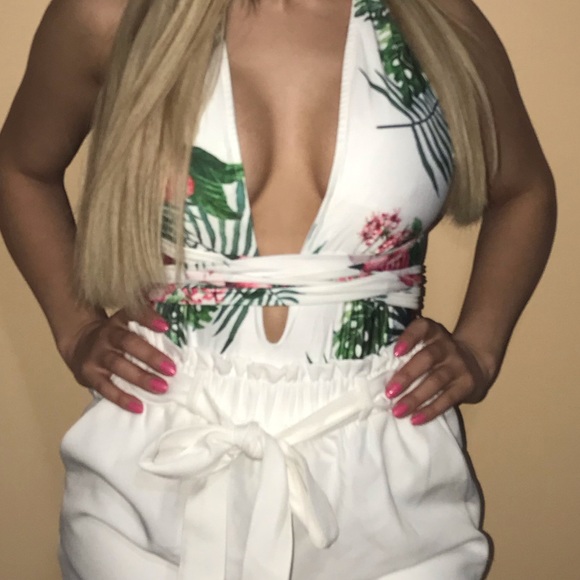 Floral bikini - Picture 3 of 3